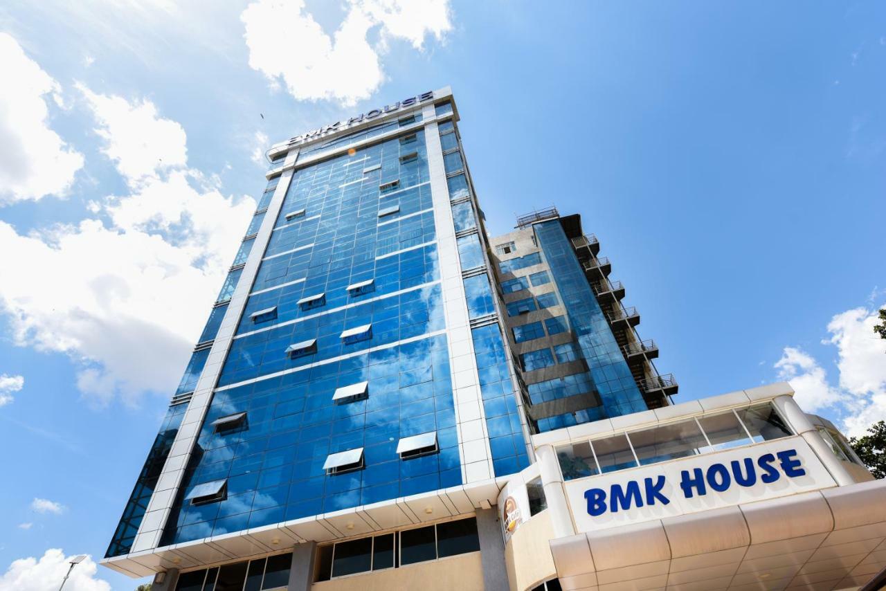 Bmk House Apartments Kampala Bagian luar foto